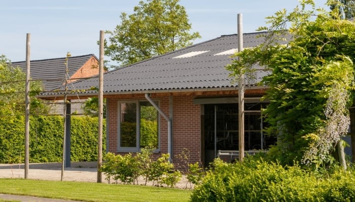 Waarom zou jij Eternit golfplaten van vezelcement kiezen voor de daken van je landbouwbedrijf?